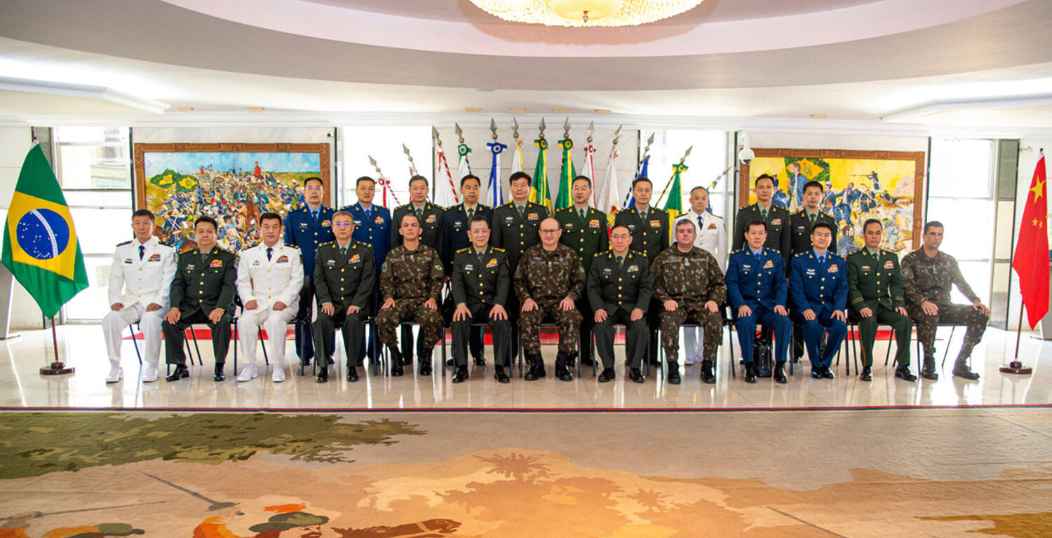 Comitiva do Exercito Brasileiro visita Israel